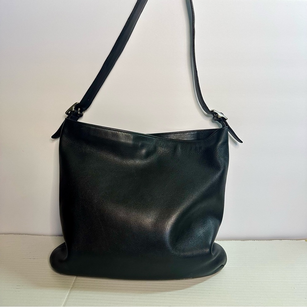 Vintage COACH All Leather Large Black Leather Slim Shoulder Tote Bag #9406 - Picture 2 of 16